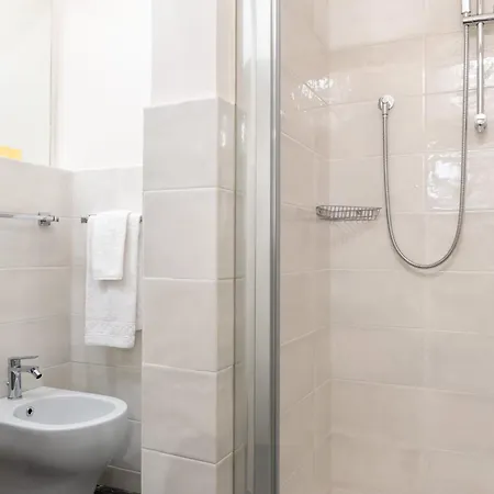 Bargello Apartment *